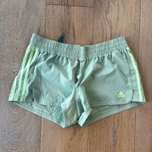 Adidas Women Shorts Medium Green Lightweight Athletic Sporty Lounge